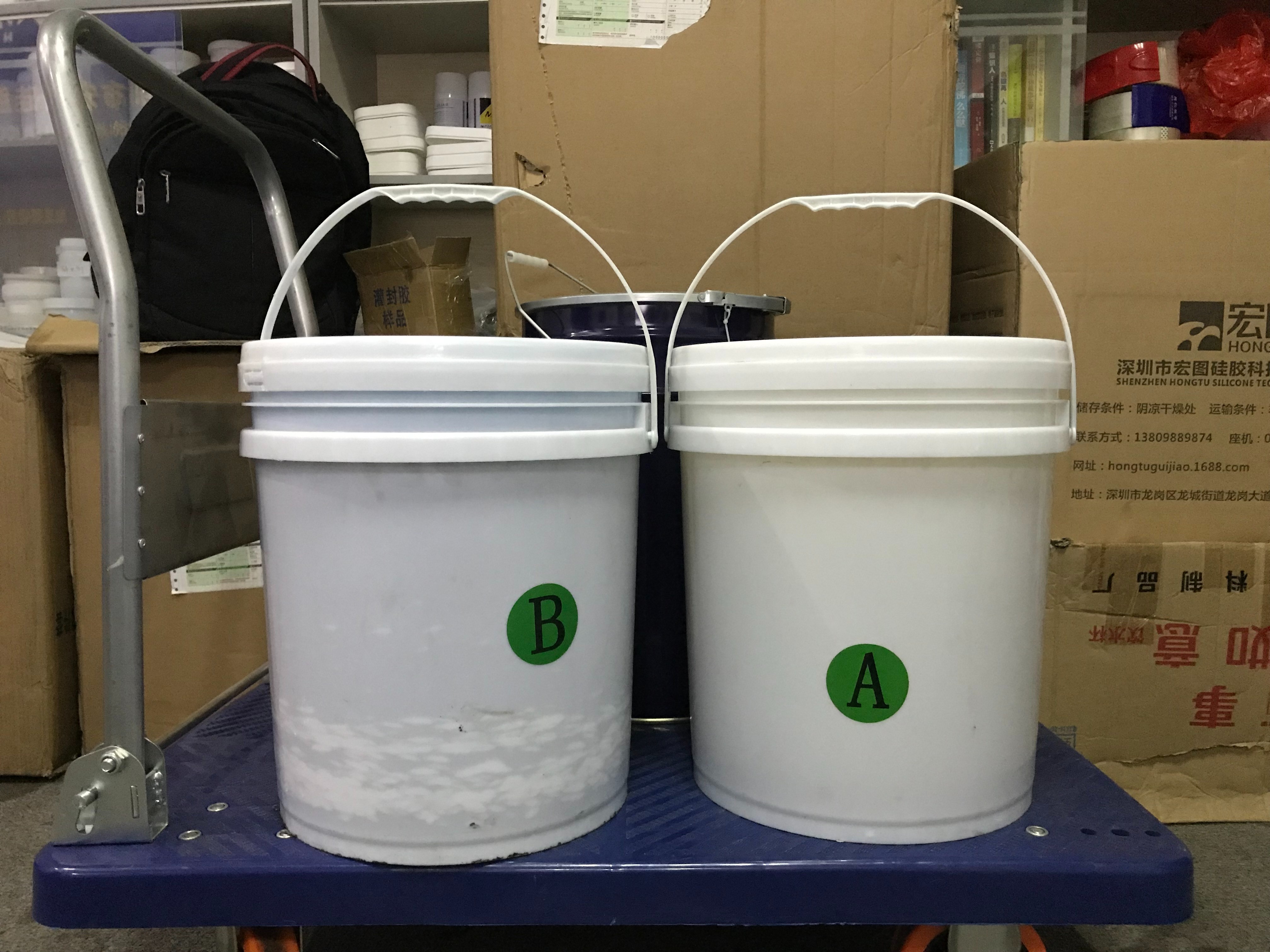 如何選擇合適的硅膠模具材料?